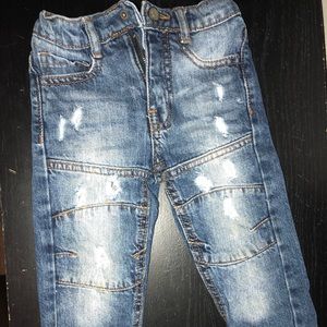 Toddler Boy distressed skinny jean